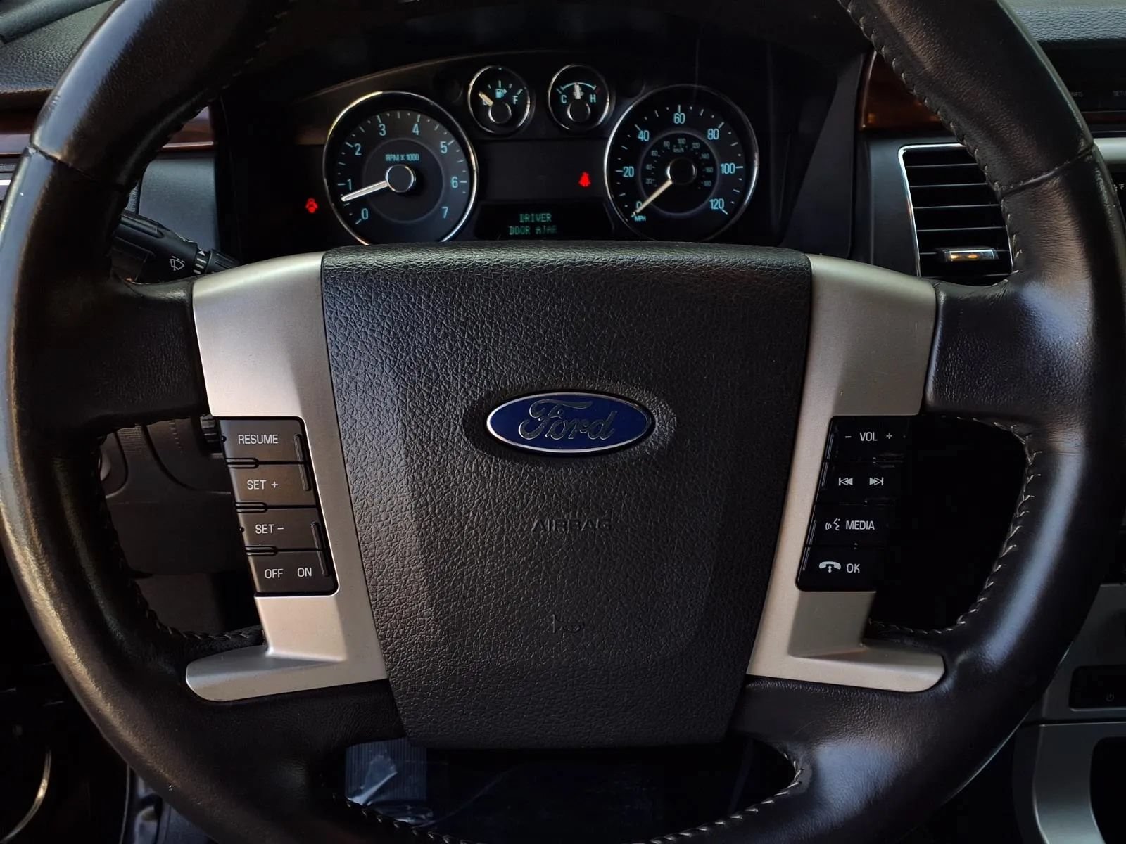 Used 2012 Ford Flex SEL w/ Equipment Group Order Code FWD image 9