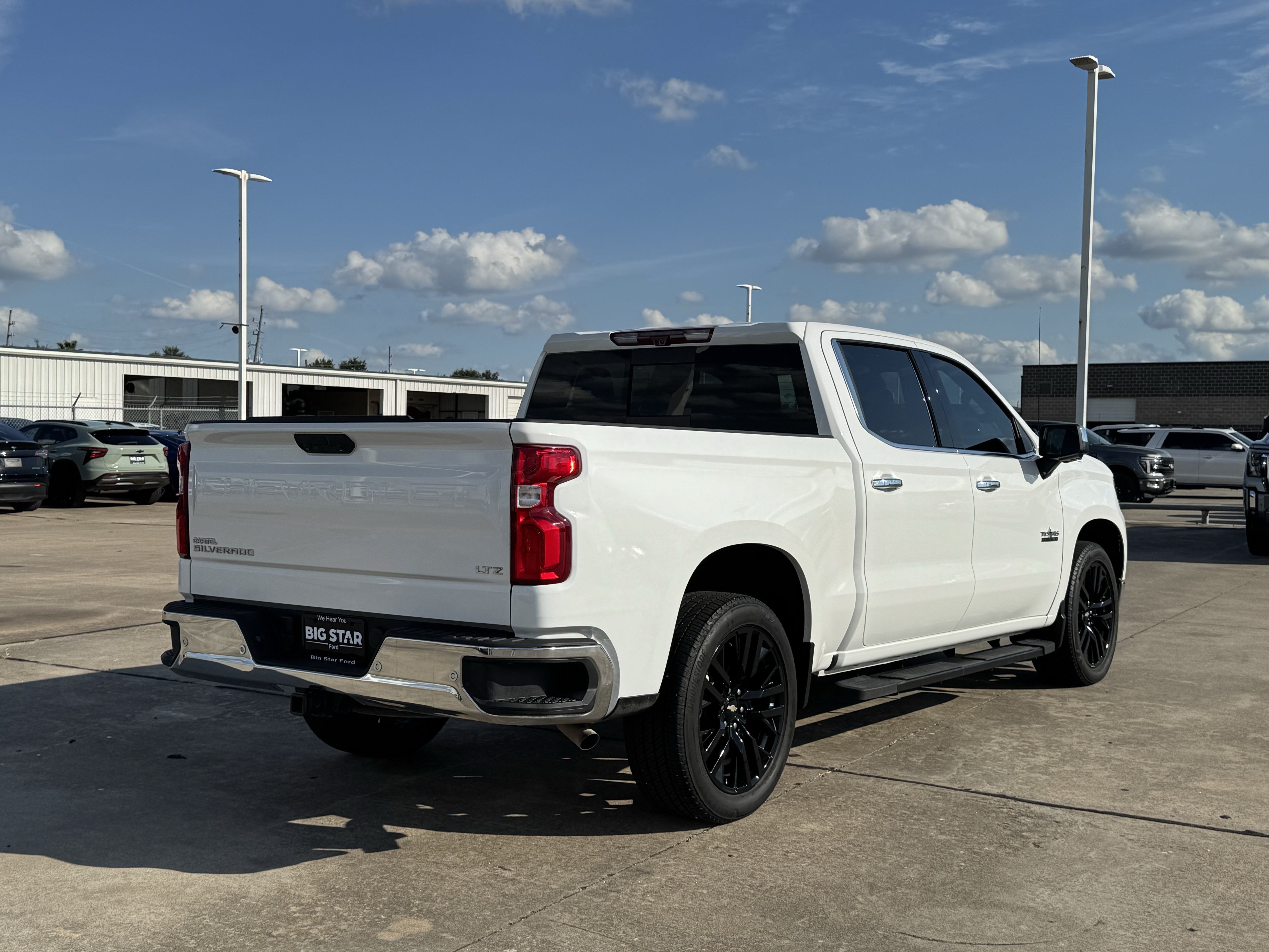 Used 2024 Chevrolet Silverado 1500 LTZ w/ LTZ Premium Texas Edition RWD image 7