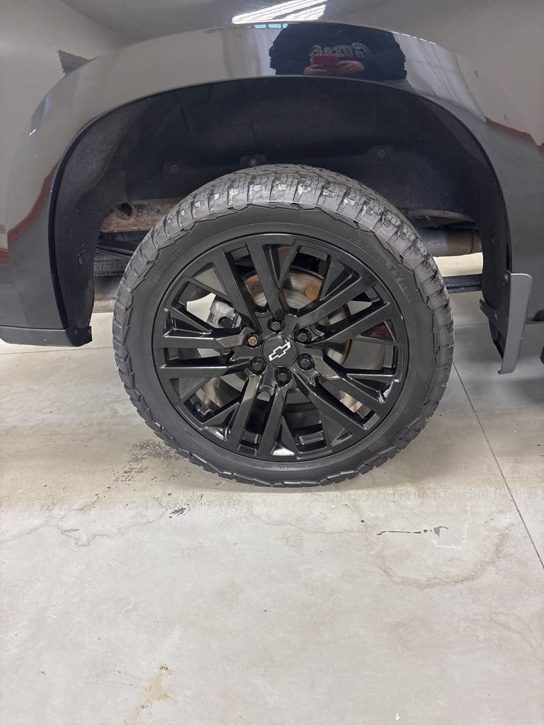 Used 2021 Chevrolet Silverado 1500 High Country w/ Z71 Off-Road Package AWD/4WD image 35