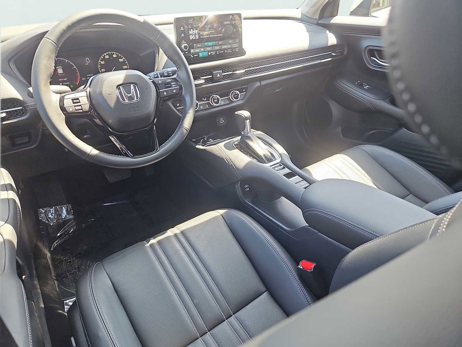 Used 2024 Honda HR-V EX-L image 11