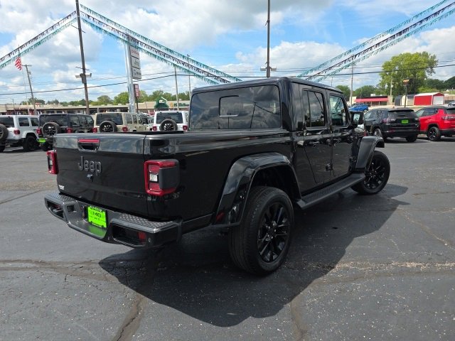 Used 2023 Jeep Gladiator Overland image 8