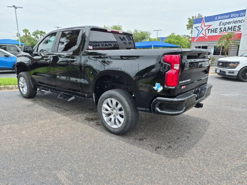 Used 2021 Chevrolet Silverado 1500 Custom RWD image 3