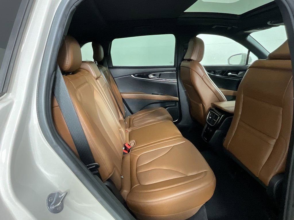 Certified 2023 Lincoln Nautilus Reserve image 23