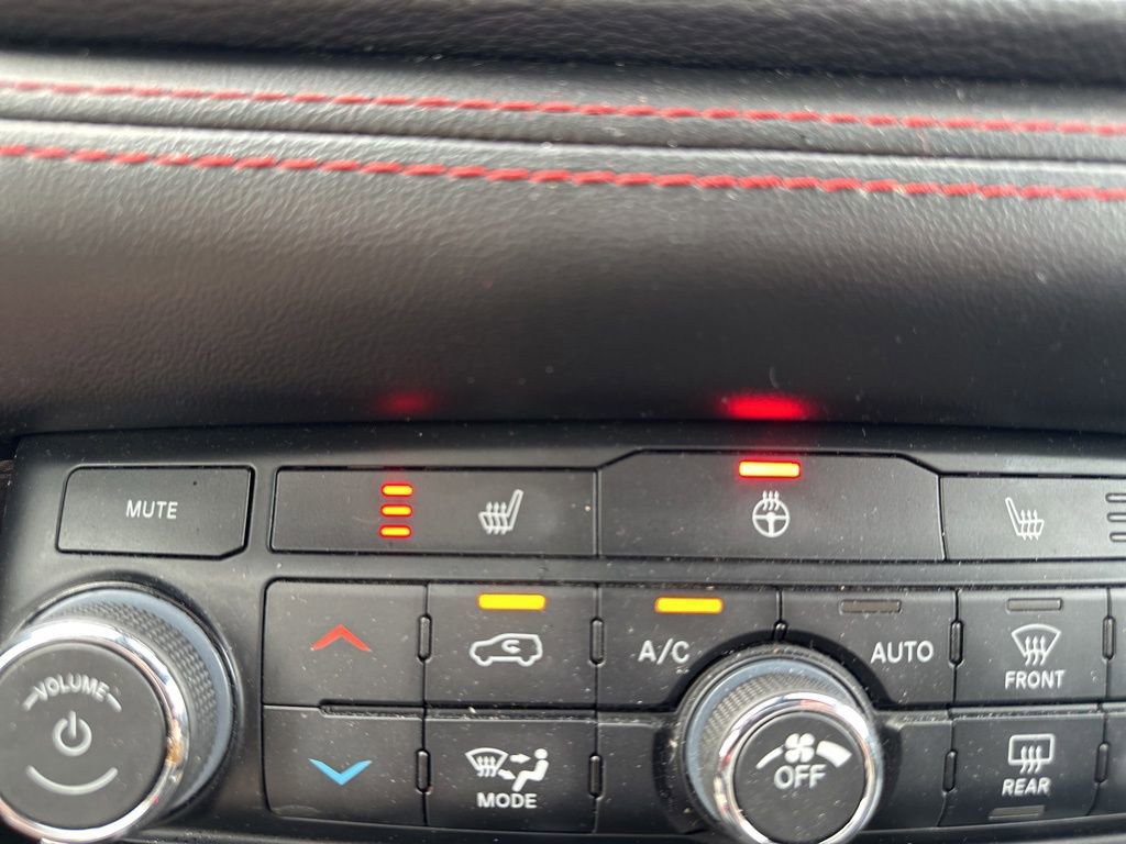 Used 2023 Dodge Durango GT image 6