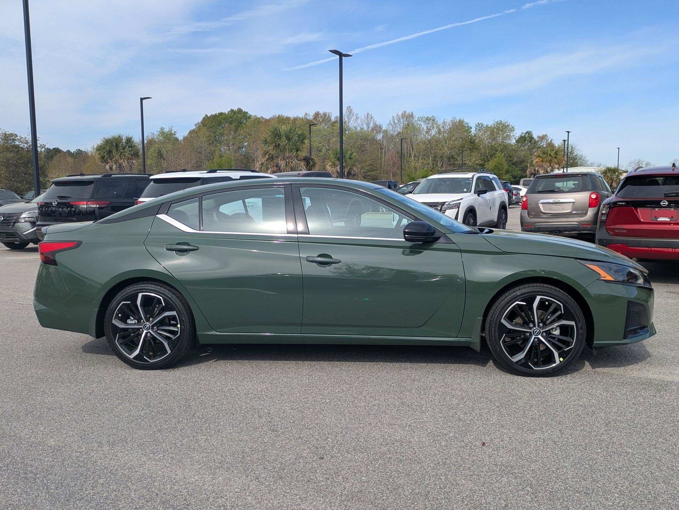 New 2026 Nissan Altima 2.5 SR w/ SR Premium Package image 2