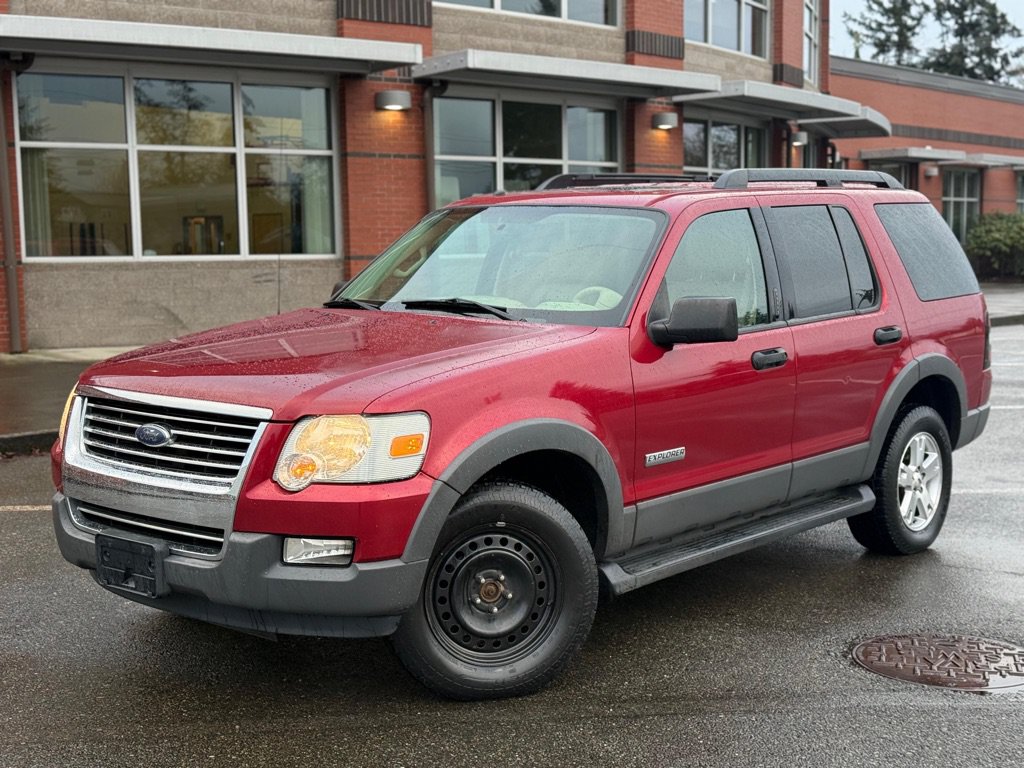 Used 2006 Ford Explorer XLT AWD/4WD image 1