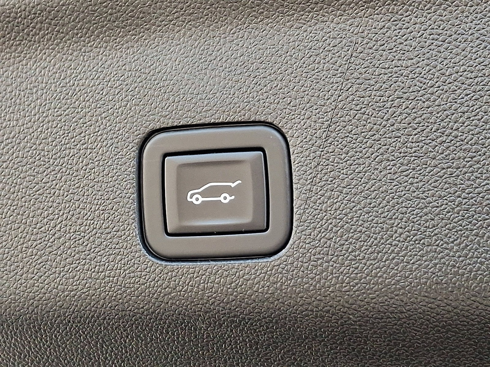 Certified 2024 GMC Yukon XL SLT image 32