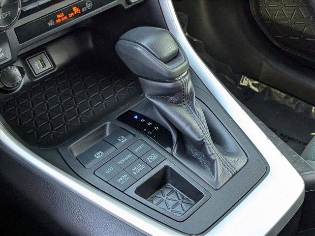 Used 2023 Toyota RAV4 XLE image 12