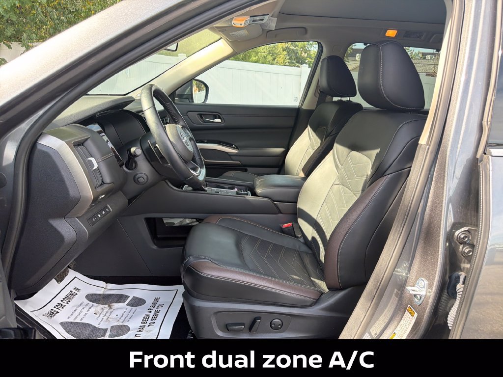 Certified 2025 Nissan Pathfinder Platinum w/ Cargo Package AWD/4WD image 11