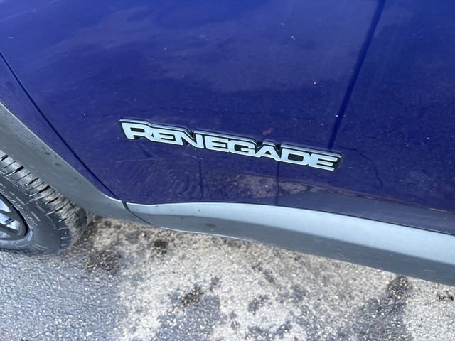 Used 2018 Jeep Renegade Altitude w/ Advanced Technology Group image 44