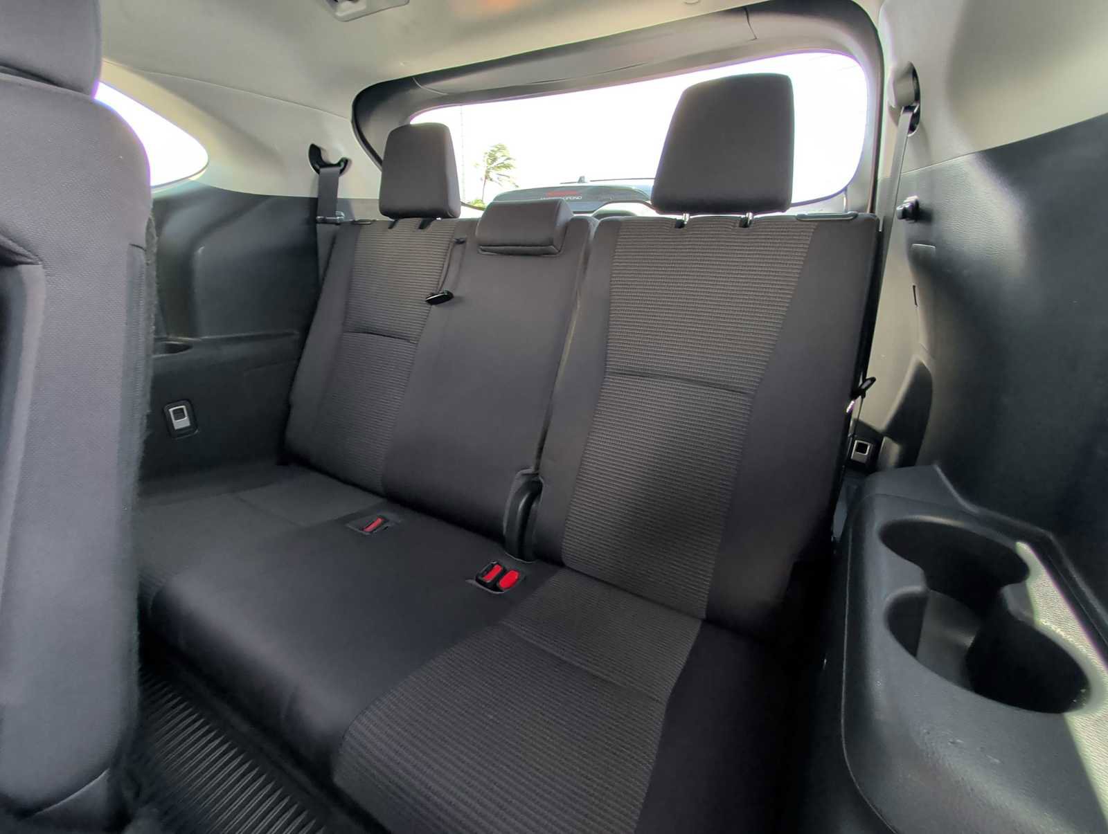 Used 2023 Toyota Highlander L FWD image 24