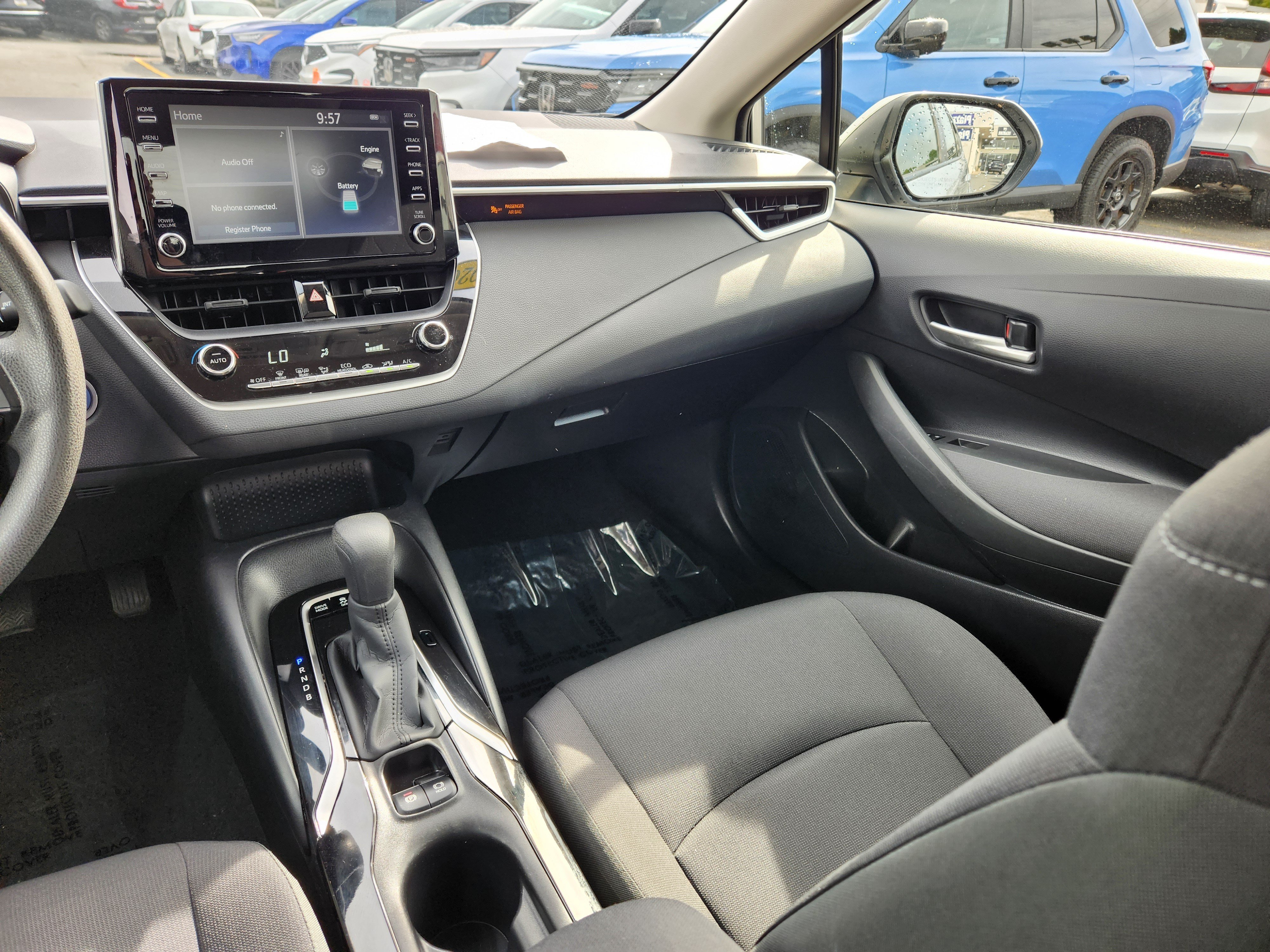 Used 2020 Toyota Corolla LE FWD image 14
