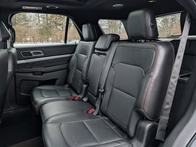 Used 2017 Ford Explorer Sport w/ Equipment Group 401A image 15