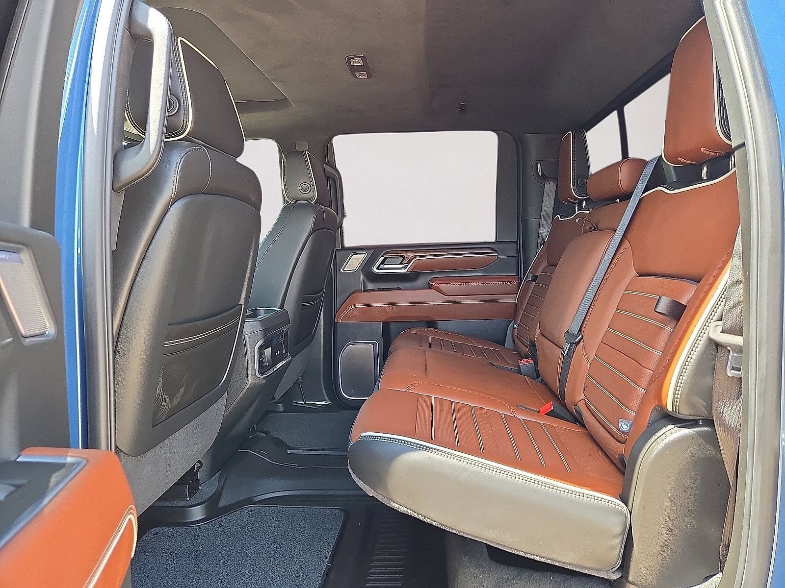 Used 2026 GMC Sierra 3500 Denali Ultimate AWD/4WD image 16