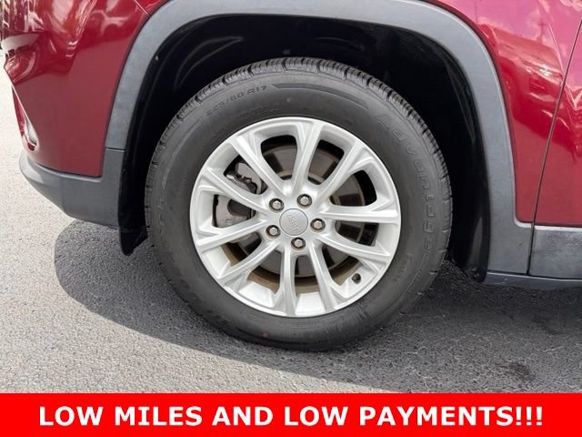 Used 2020 Jeep Cherokee Latitude FWD image 9