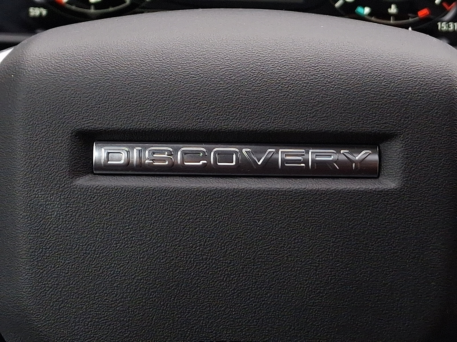New 2026 Land Rover Discovery Limited Edition image 20