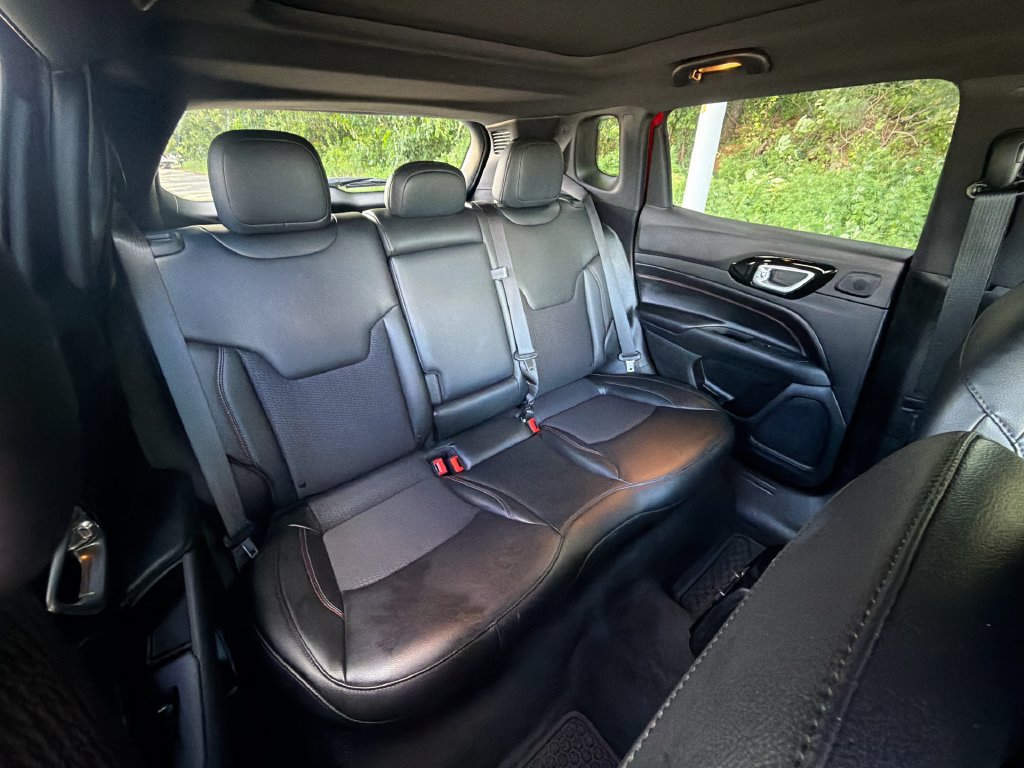 Used 2023 Jeep Compass Trailhawk w/ Sun and Sound Group AWD/4WD image 25