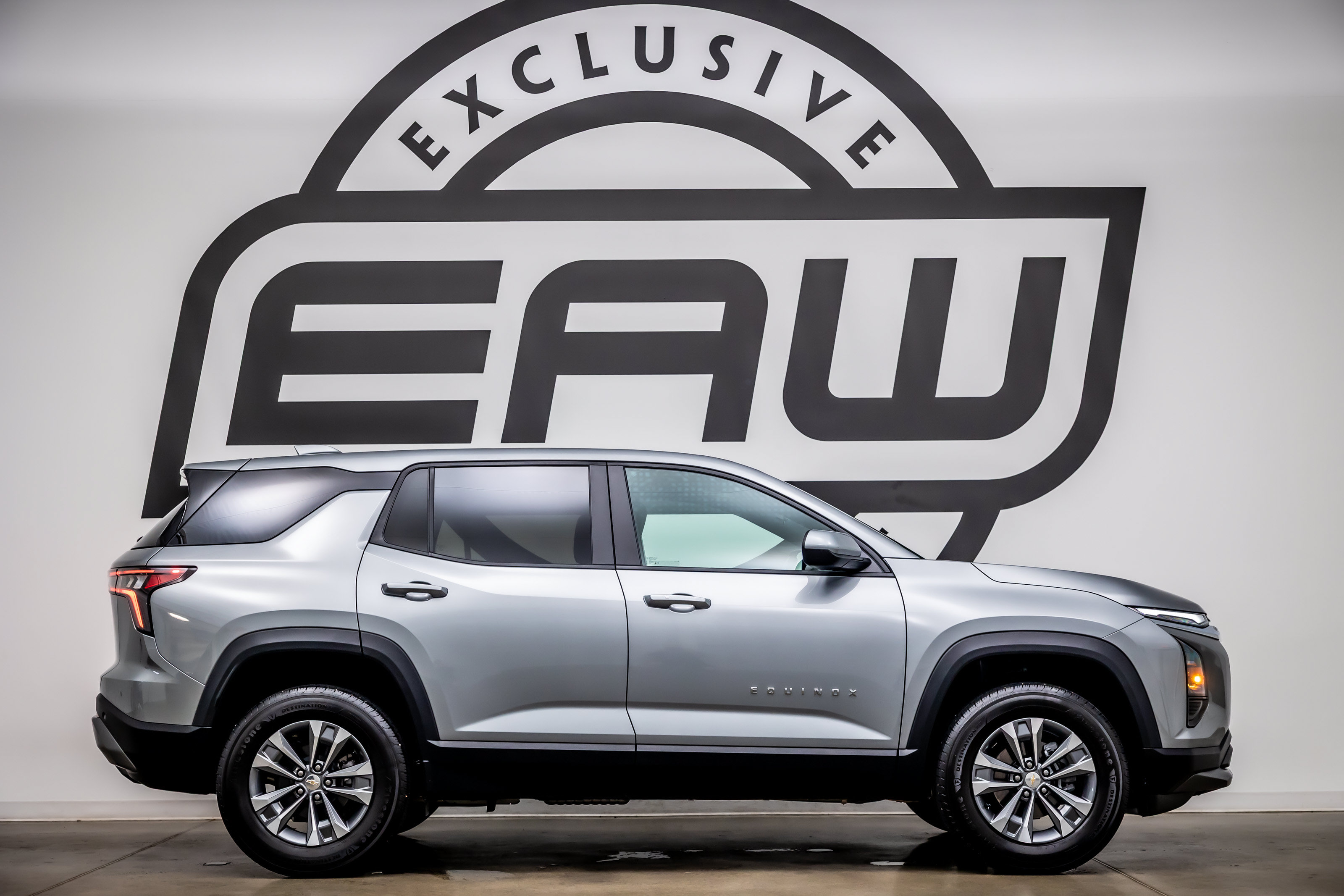 Used 2025 Chevrolet Equinox LT FWD image 9