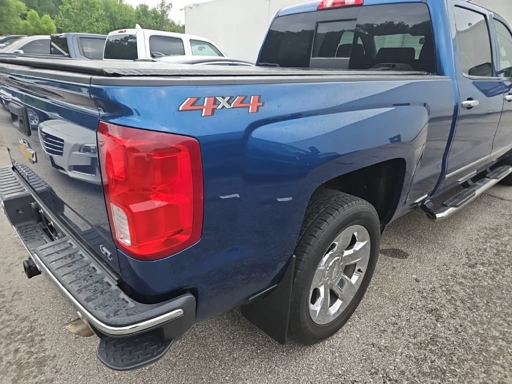 Used 2018 Chevrolet Silverado 1500 LTZ w/ LTZ Plus Package AWD/4WD image 7