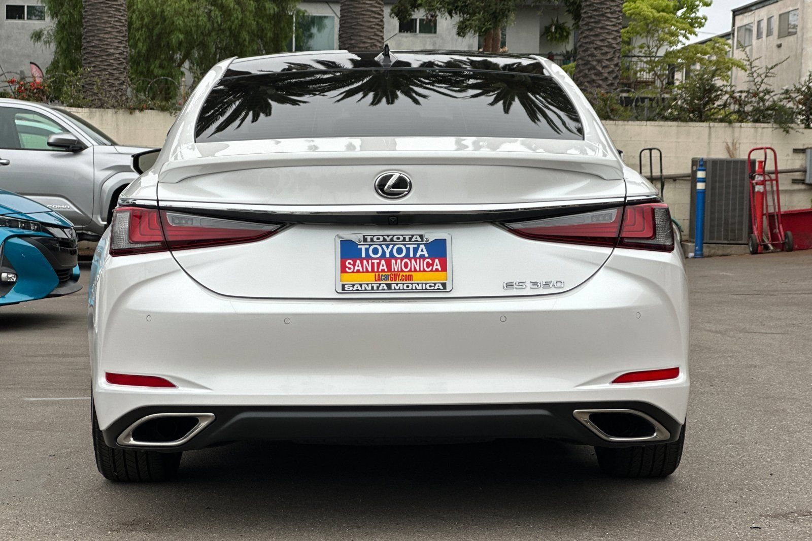 Used 2024 Lexus ES 350 w/ Accessory Package (Z1) FWD image 5
