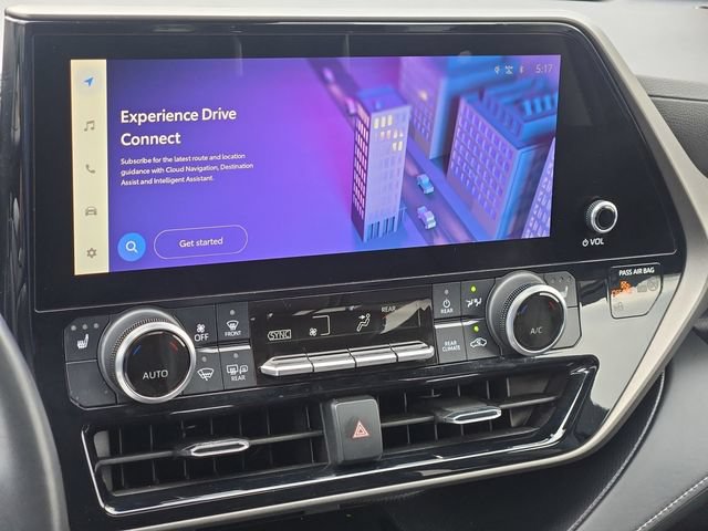Used 2023 Toyota Highlander XLE FWD image 21