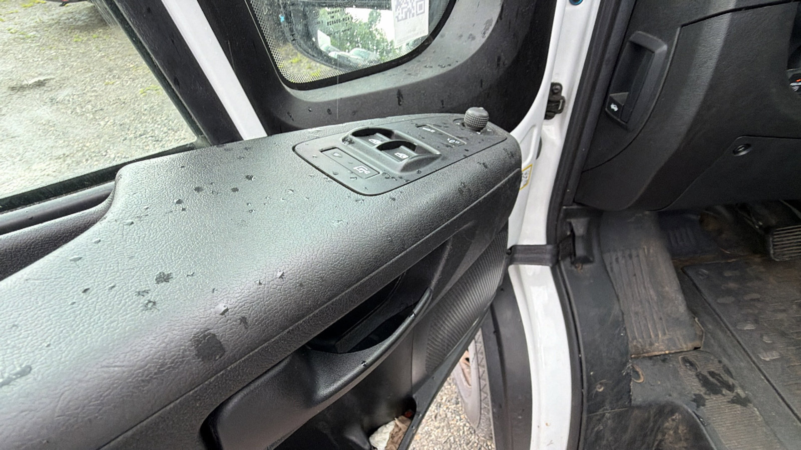 Used 2024 RAM ProMaster 2500 w/ Convenience Group FWD image 16