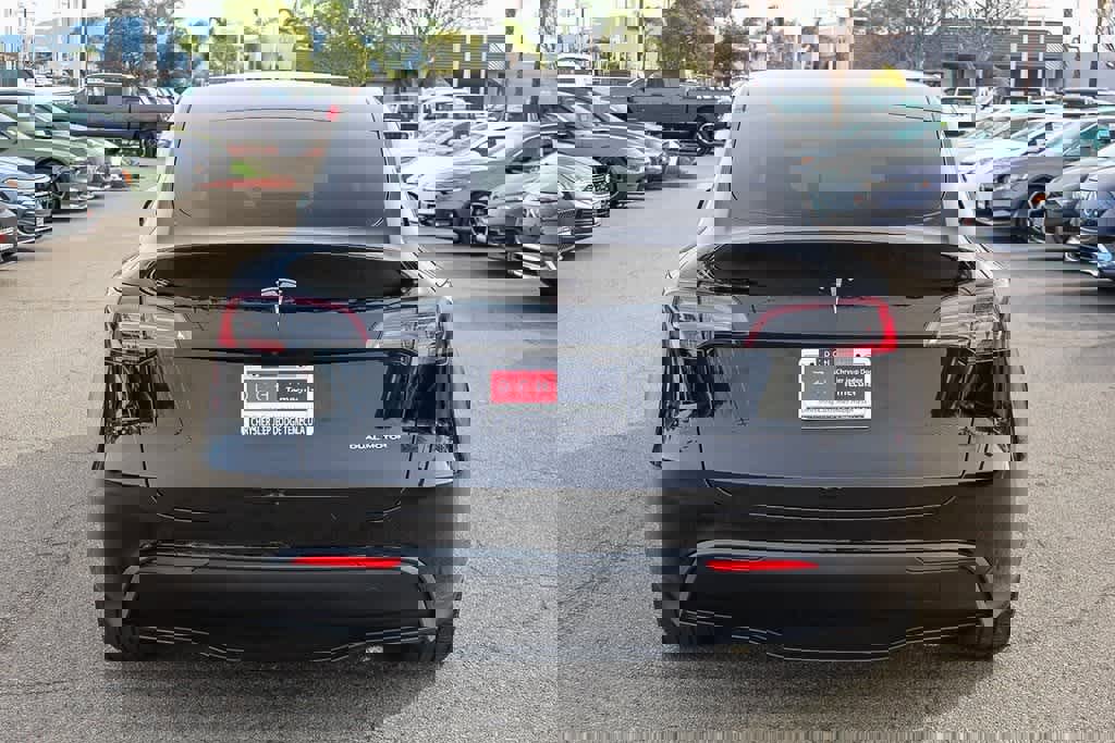 Used 2023 Tesla Model Y Long Range image 7