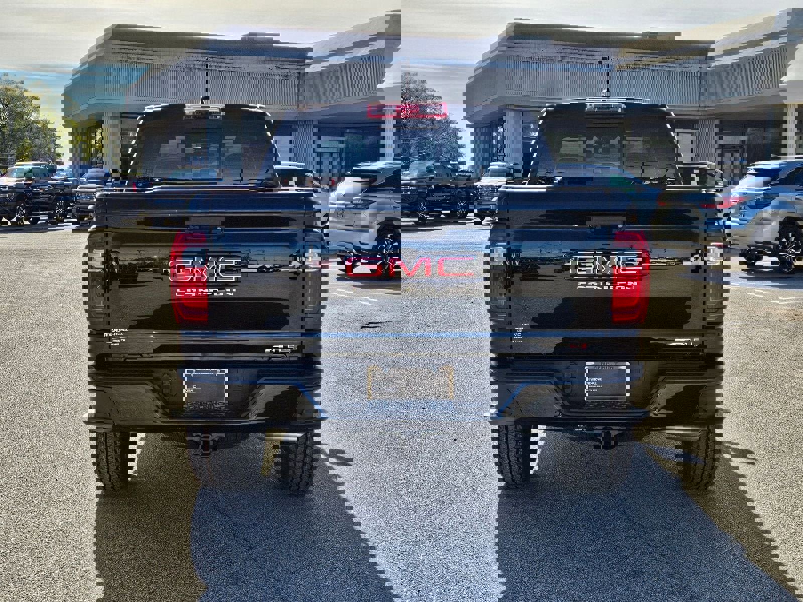 New 2026 GMC Canyon AT4 image 5