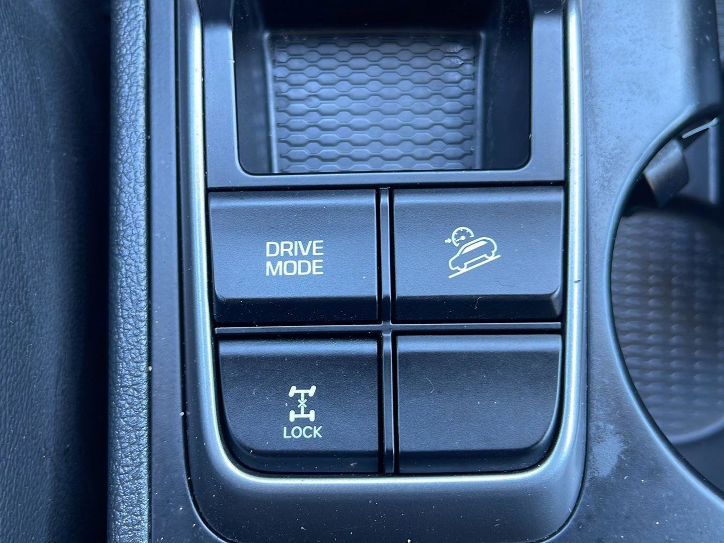 Used 2017 Hyundai Tucson SE Plus AWD/4WD image 30