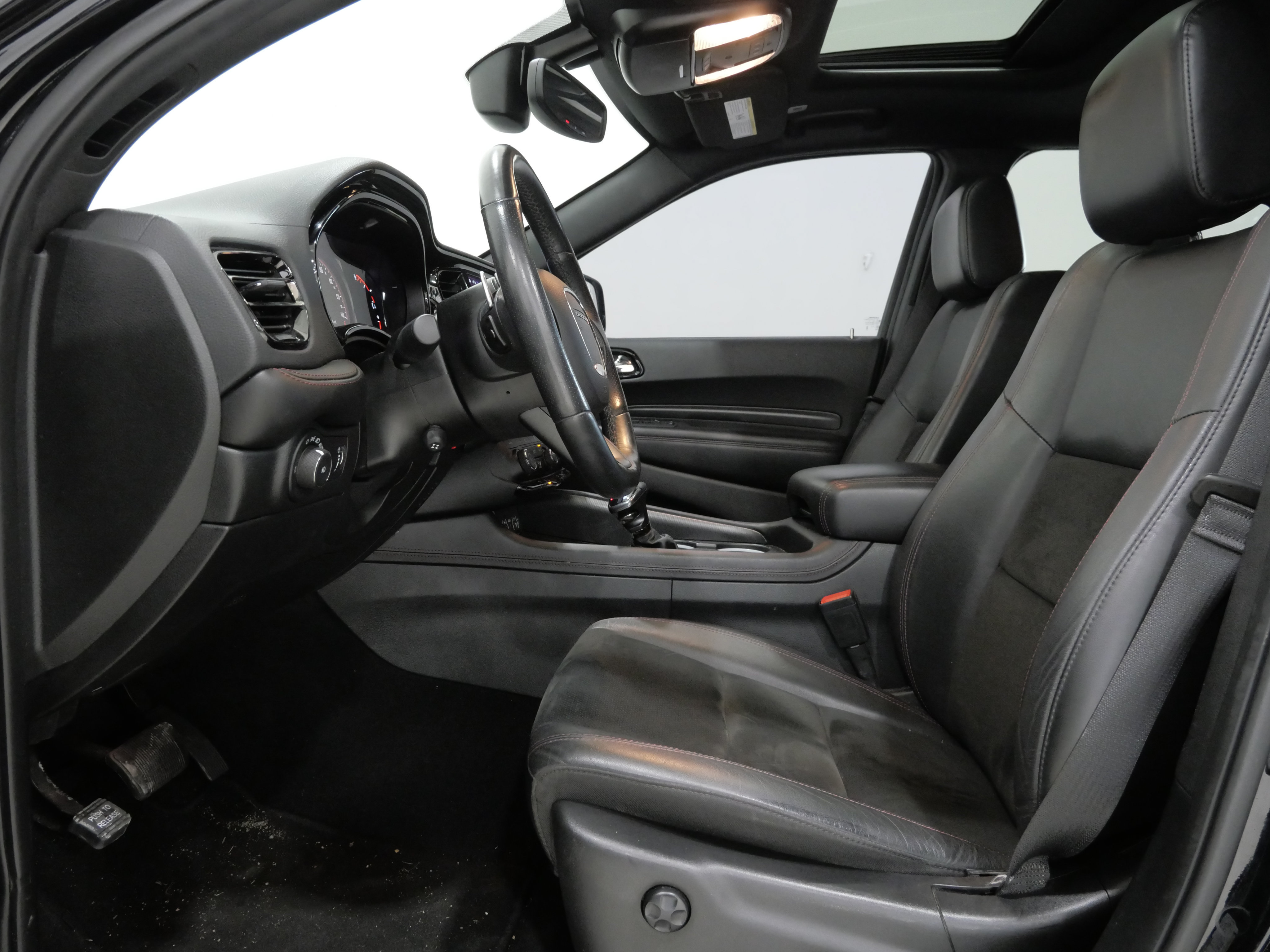 Used 2022 Dodge Durango R/T w/ Blacktop Package AWD/4WD image 13