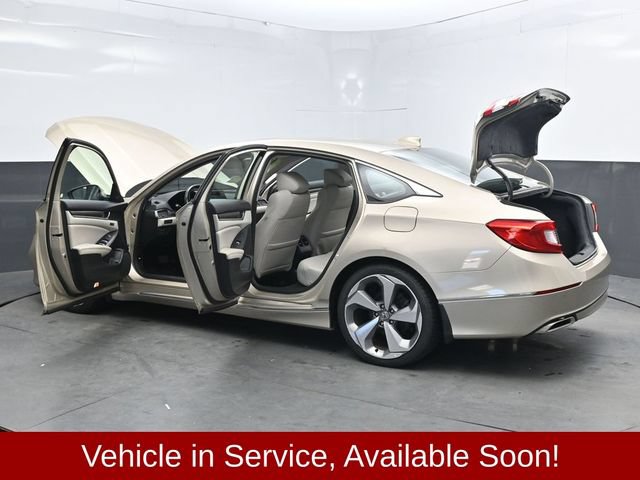 Used 2018 Honda Accord Touring image 45
