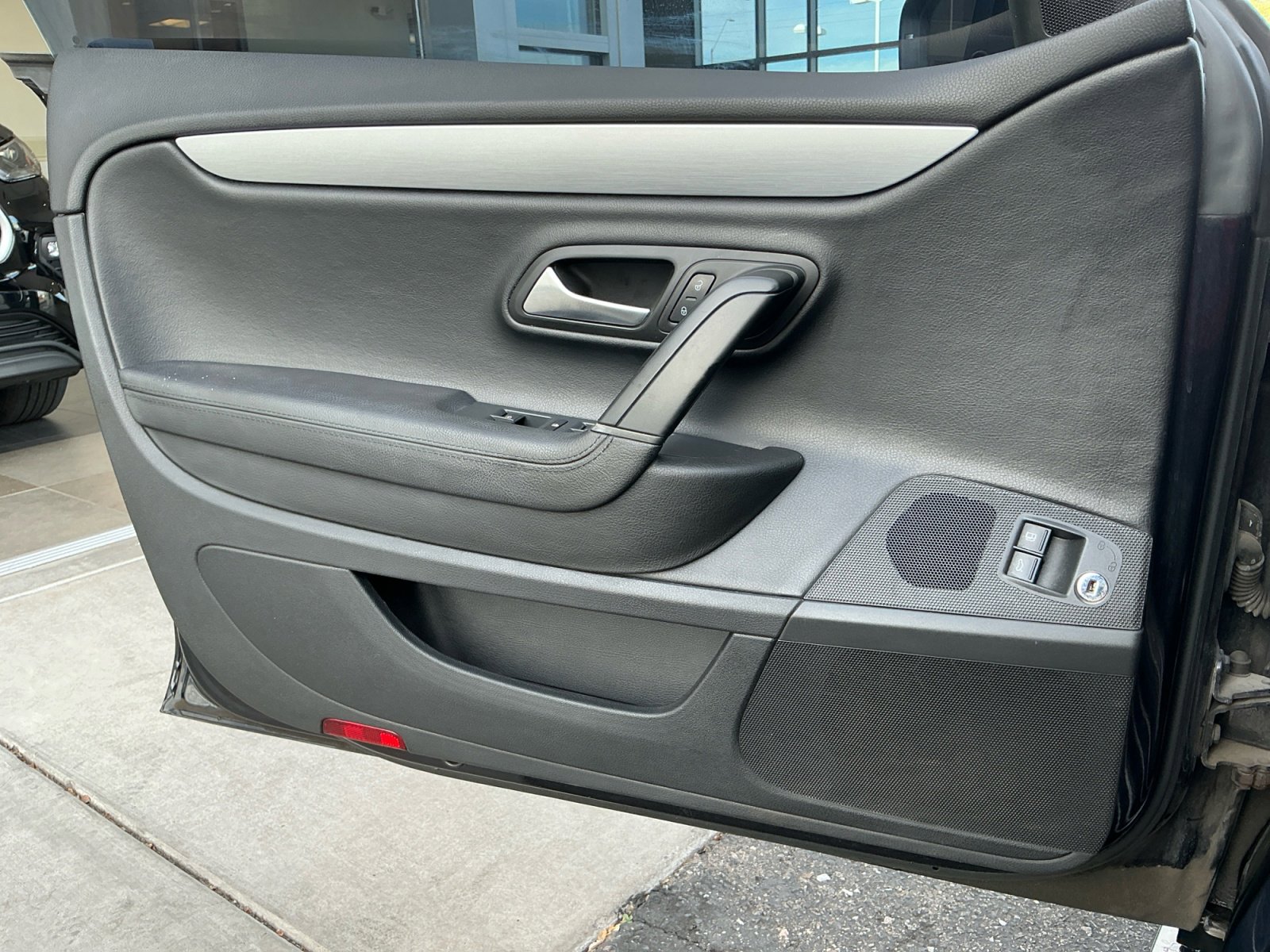 Used 2013 Volkswagen CC Sport image 13