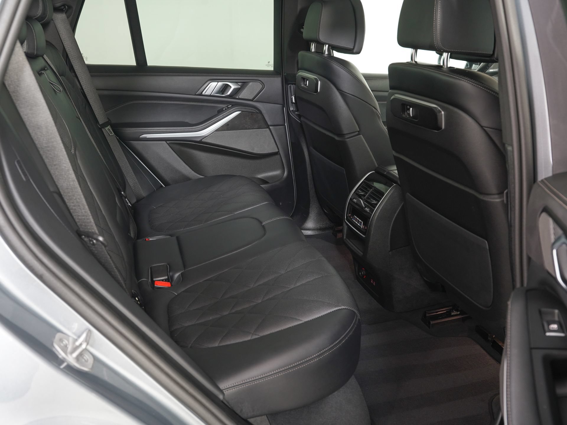 Used 2025 BMW X5 xDrive40i AWD/4WD image 9