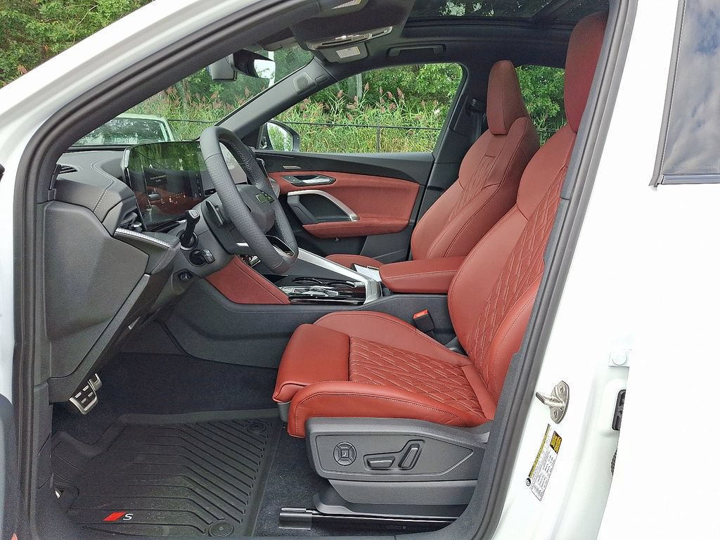 New 2026 Audi SQ5 Prestige AWD/4WD image 6