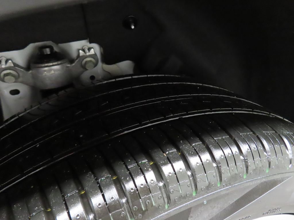 Used 2025 Ford Explorer Platinum w/ Ultimate Package image 39