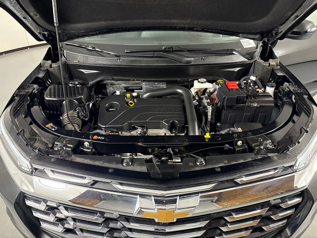 Used 2025 Chevrolet Equinox LT FWD image 41