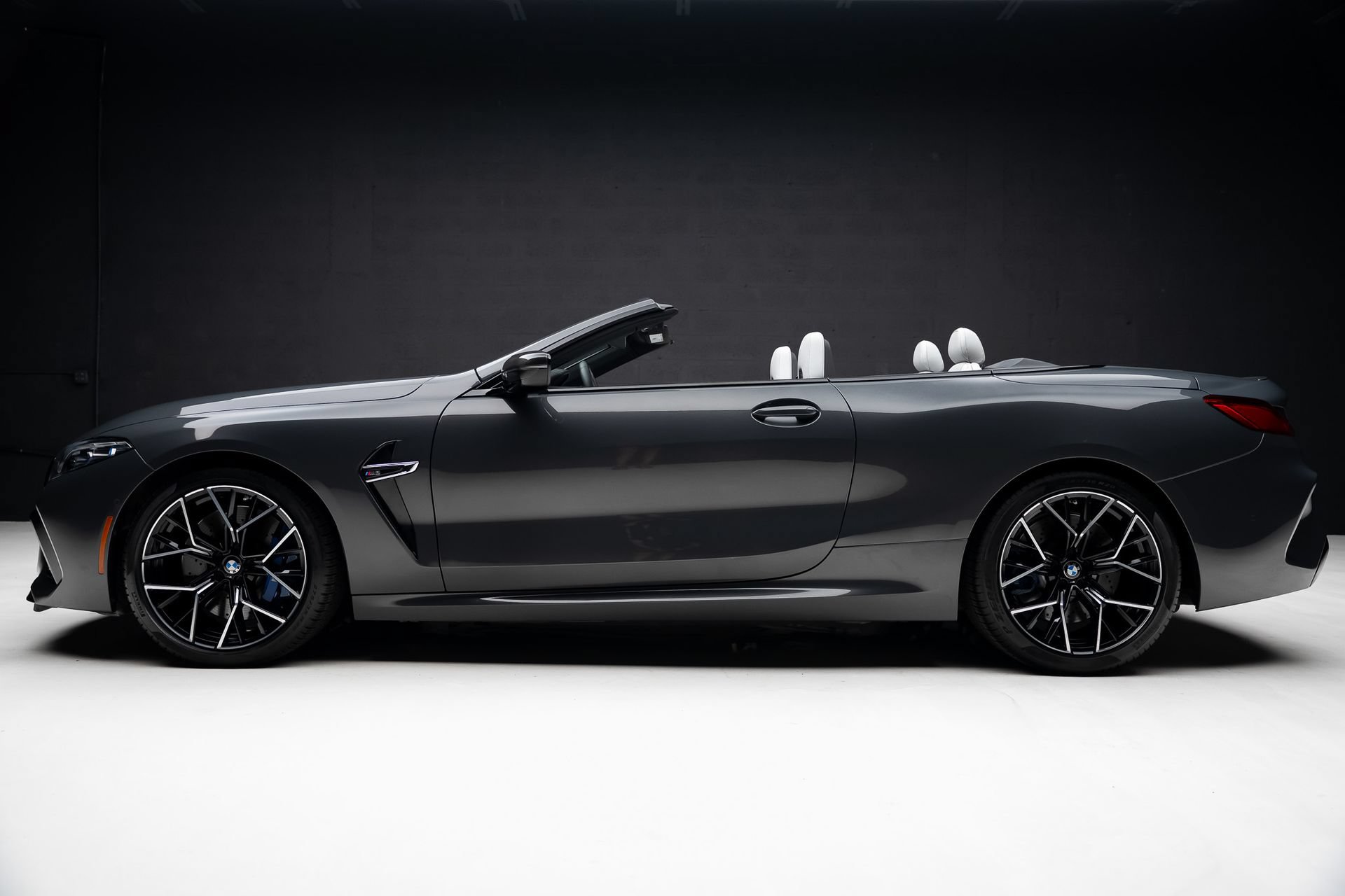 Used 2020 BMW M8 Convertible AWD/4WD image 20
