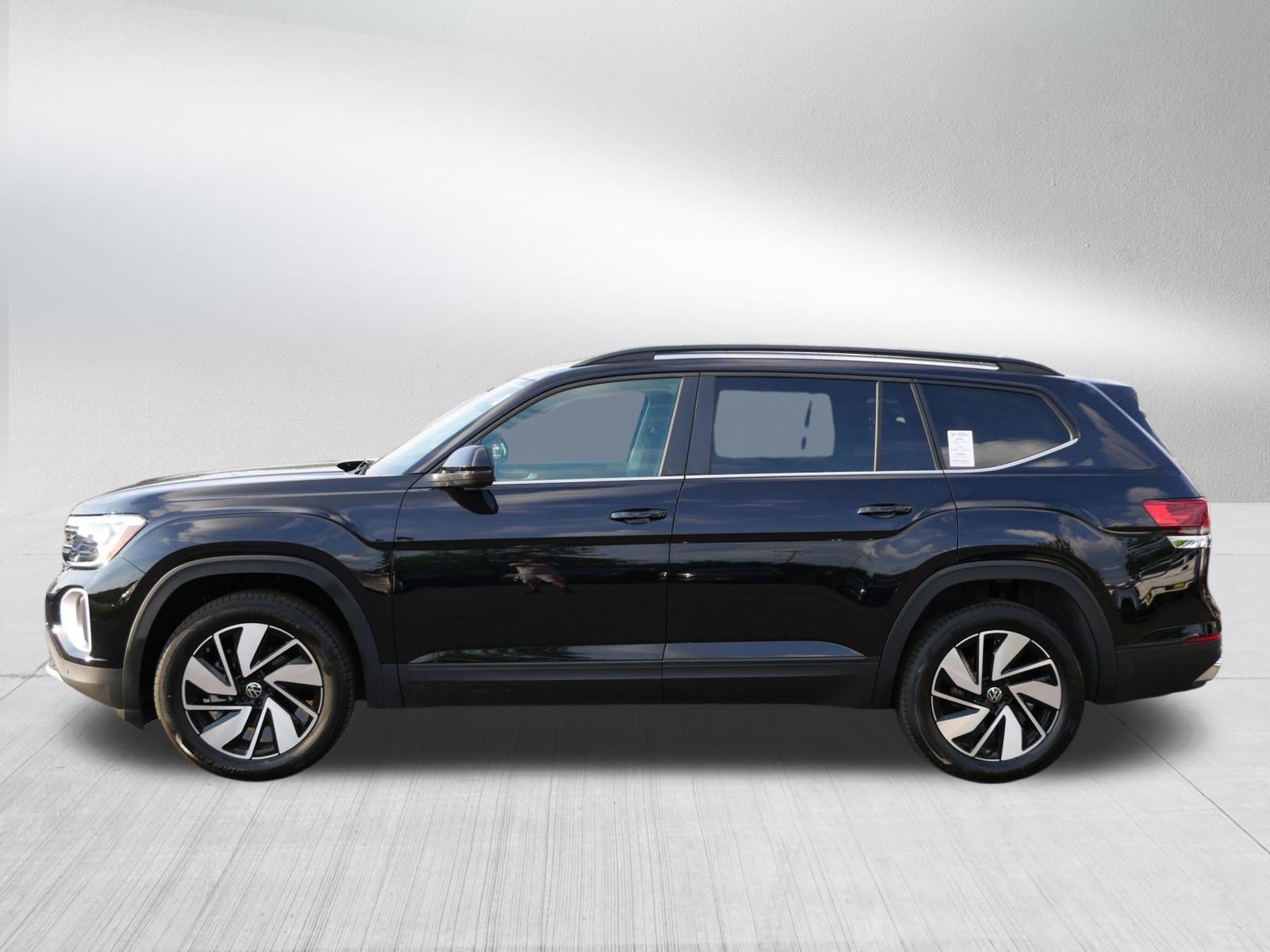 Certified 2026 Volkswagen Atlas SE AWD/4WD image 4