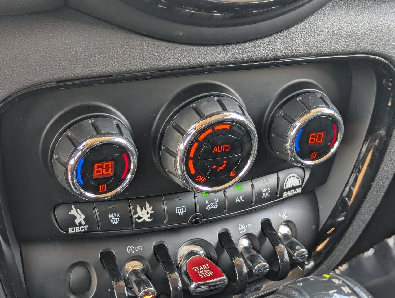 Used 2016 MINI Cooper Clubman FWD image 31