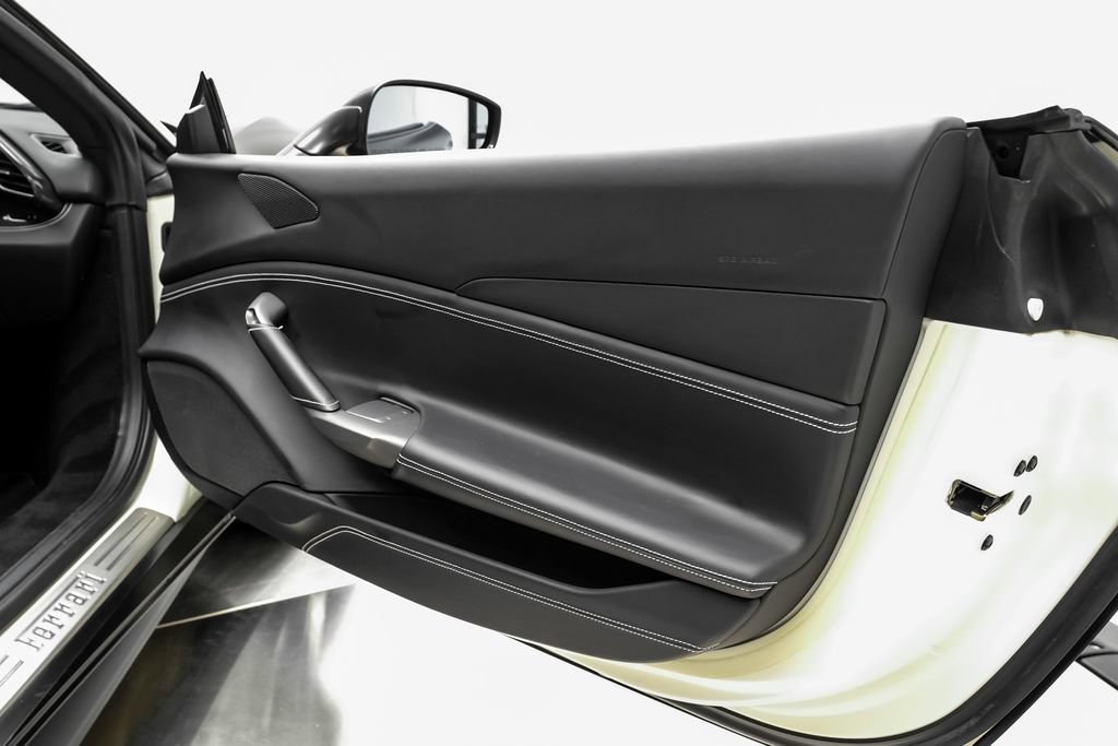 Used 2016 Ferrari 488 Spider RWD image 60
