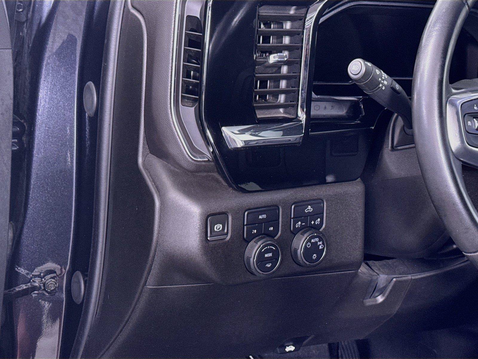 Used 2024 Chevrolet Silverado 1500 LT AWD/4WD image 4