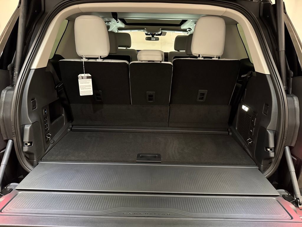 New 2025 Ford Expedition Platinum w/ Driver's Package image 31