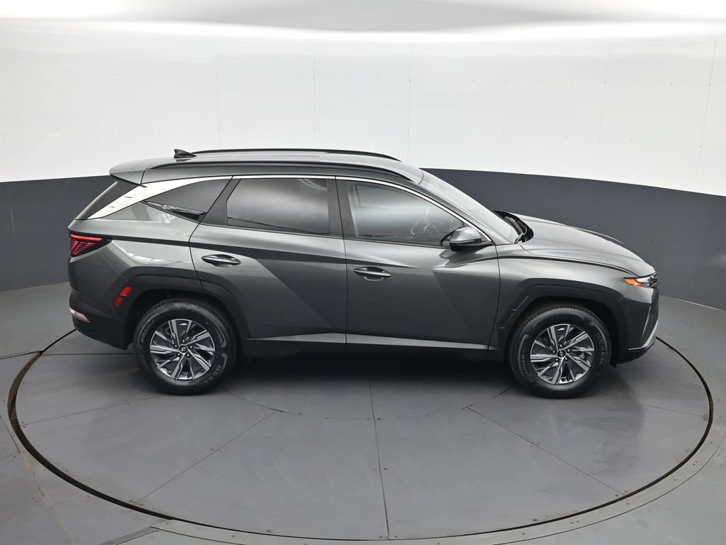 Certified 2022 Hyundai Tucson Blue w/ Cargo Package AWD/4WD image 16