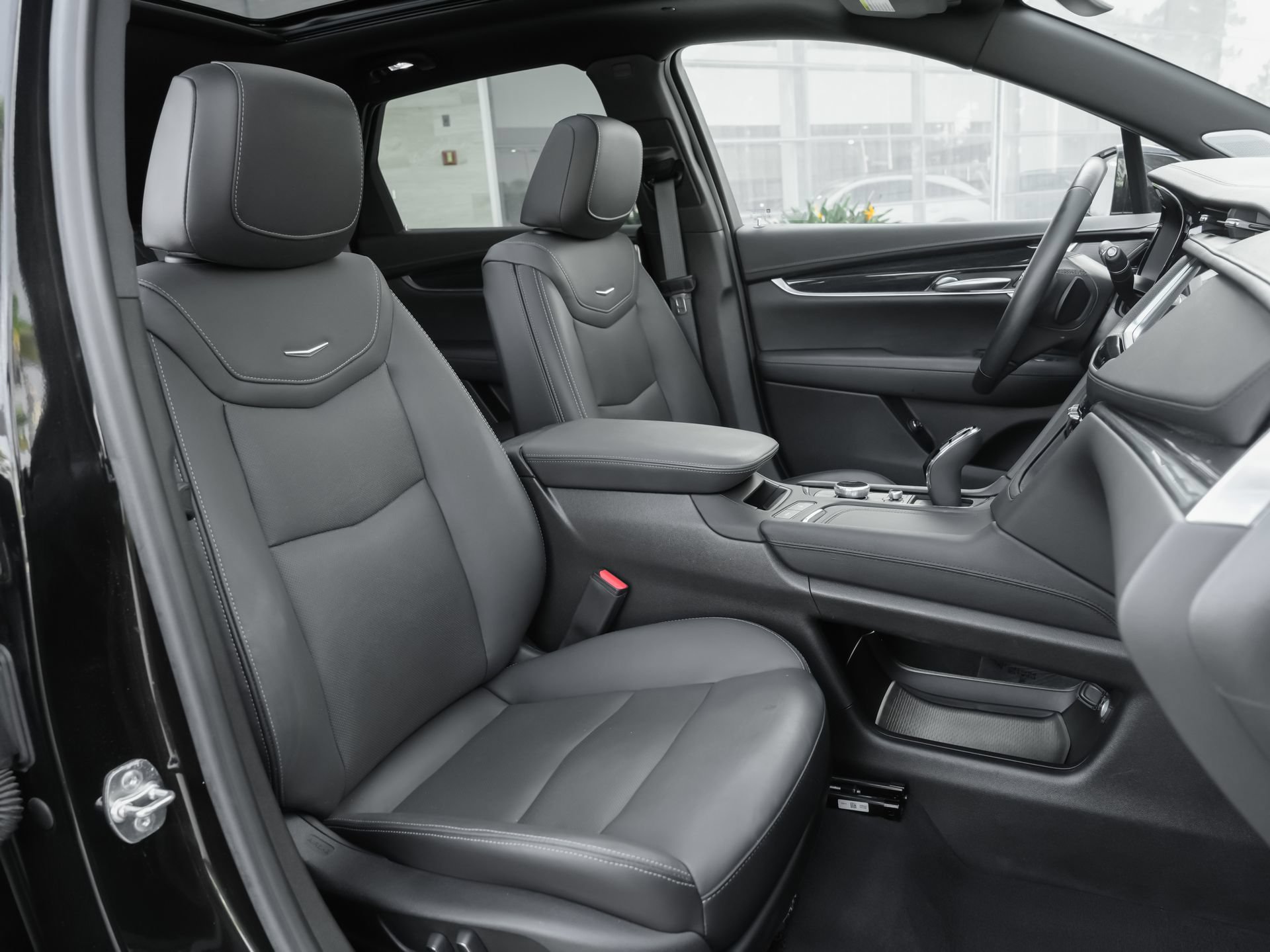 Used 2024 Cadillac XT5 Premium Luxury AWD/4WD image 43