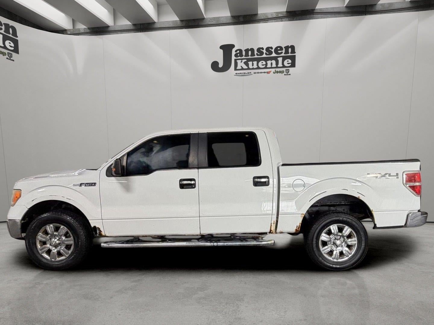 Used 2010 Ford F150 XLT AWD/4WD image 1