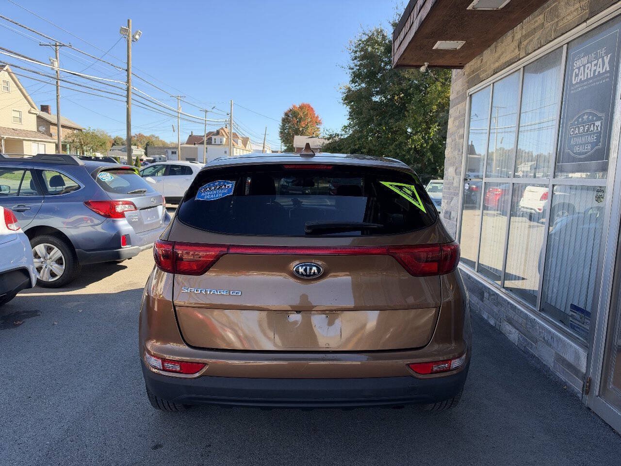 Used 2018 Kia Sportage LX FWD image 4