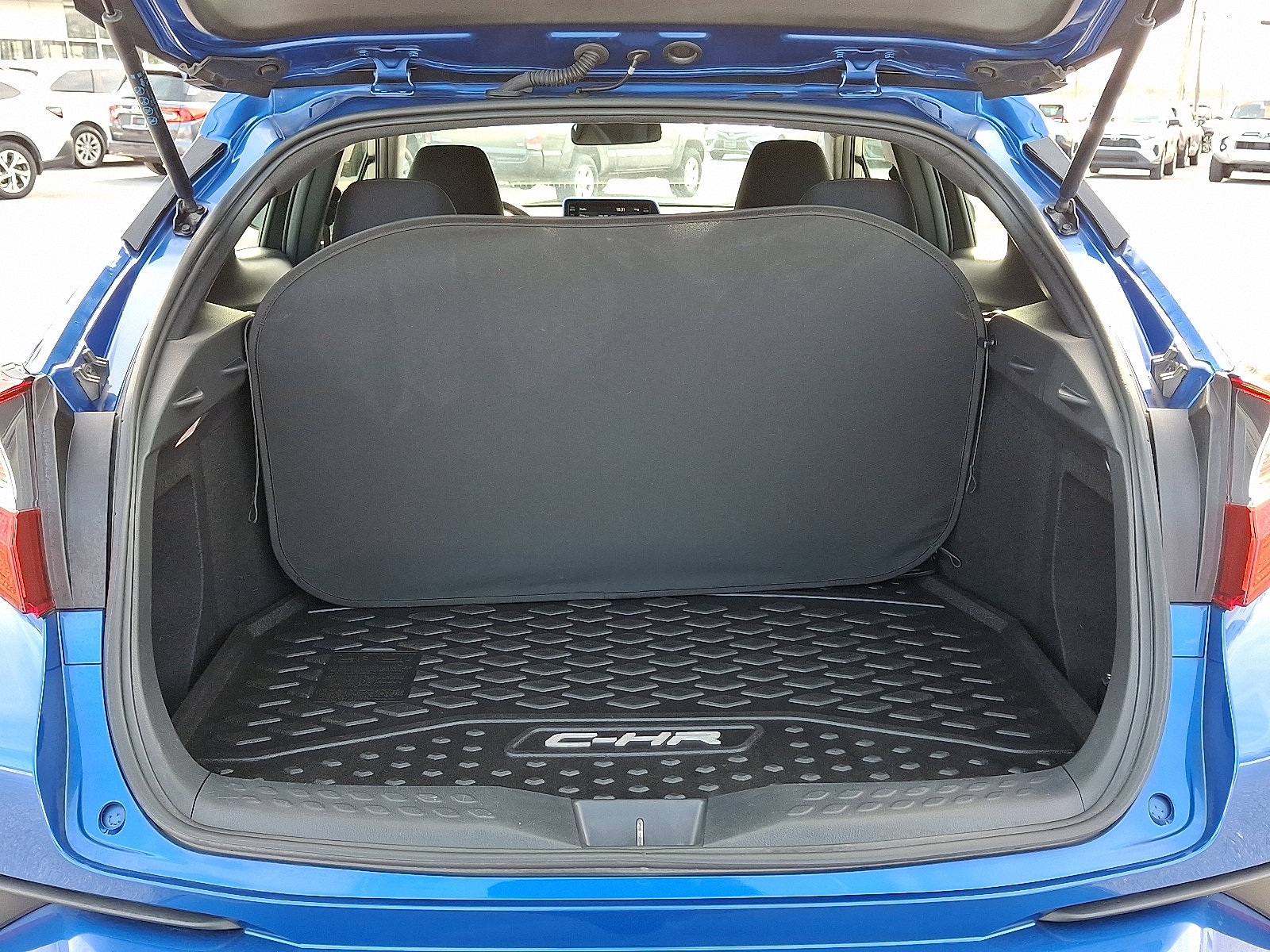 Certified 2021 Toyota C-HR XLE image 29