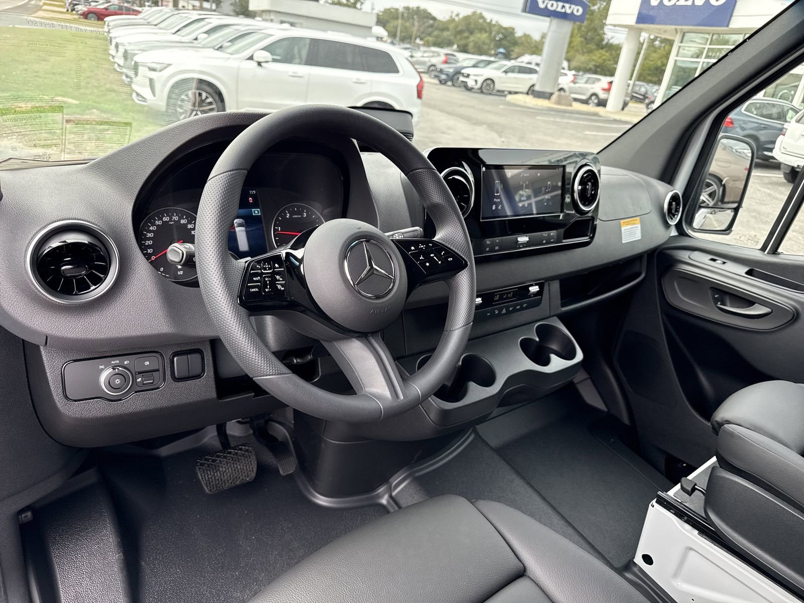 New 2026 Mercedes-Benz Sprinter 2500 image 18