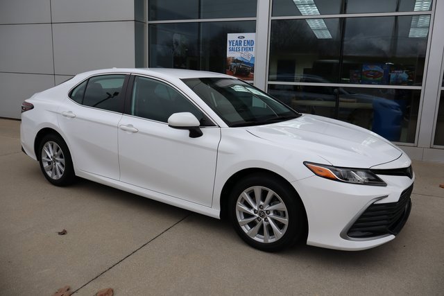 Used 2021 Toyota Camry LE