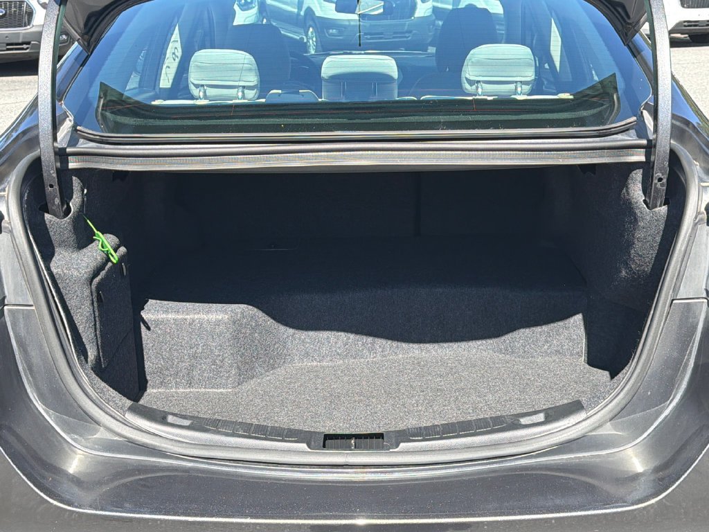 Used 2018 Ford Fusion S FWD image 18